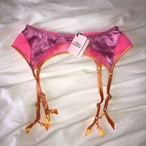 Agent provocateur viv suspender